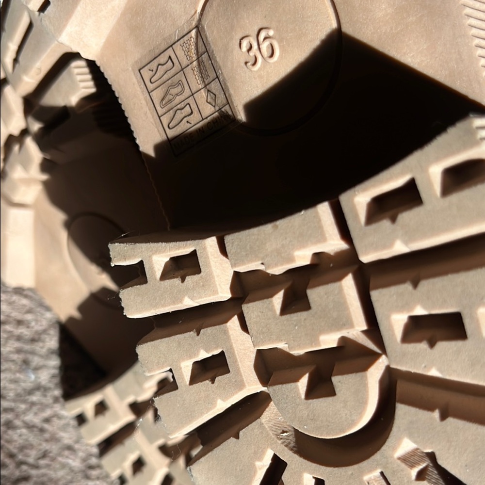 Tan Winter Boots with Rugged Sole and Side Zipper - Picture 4 of 5